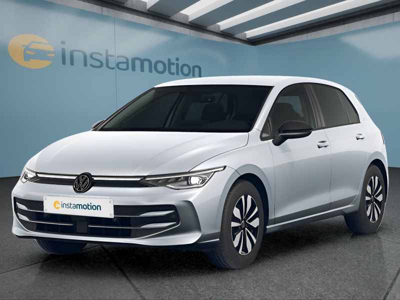 Volkswagen Golf 8 110 kW