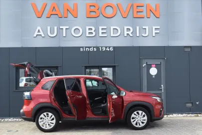 Car image 4