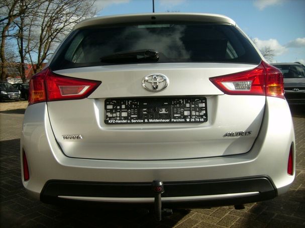 Toyota Auris Touring Sports 73 kW image number 6