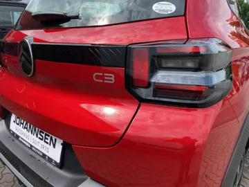 Car image 24
