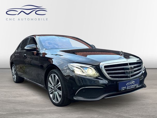 Mercedes-Benz E 220 d 4Matic Exclusive 143 kW image number 2