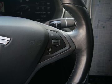 Car image 36