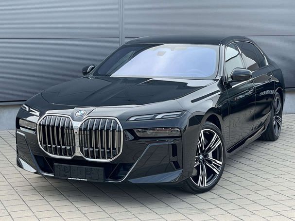 BMW 750e xDrive M Sport 360 kW image number 1