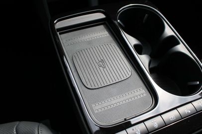 Car image 40