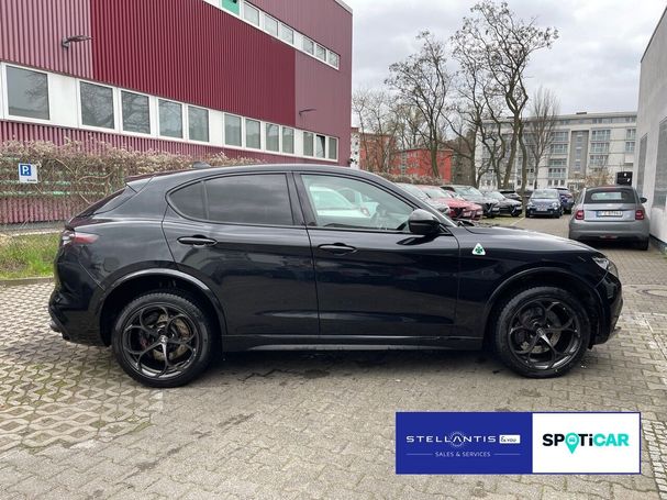 Alfa Romeo Stelvio V6 2.9 Bi-Turbo AT8-Q4 Quadrifoglio 375 kW image number 3