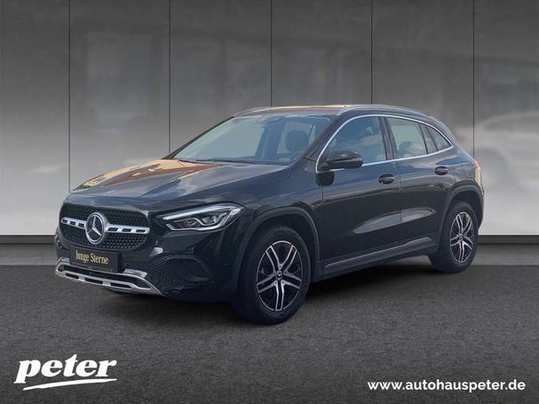 Mercedes-Benz GLA 180 100 kW image number 1