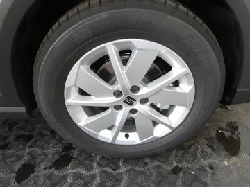 Car image 22