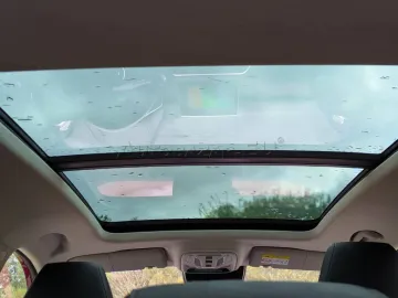 Car image 42