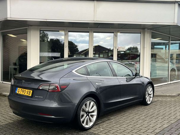 Tesla Model 3 Performance Long Range AWD 258 kW image number 3