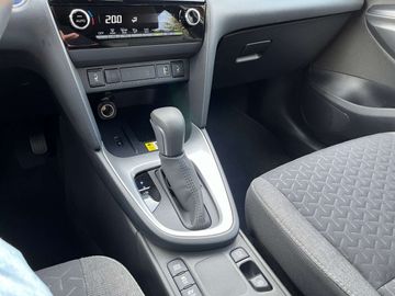 Car image 15