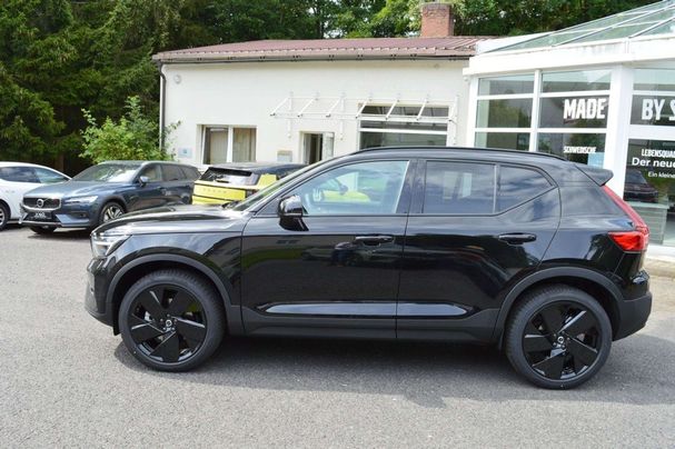 Volvo XC40 B4 Ultra Black Edition 145 kW image number 4