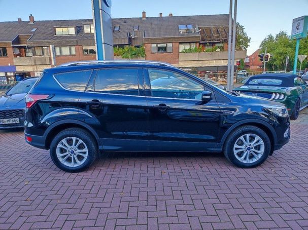 Ford Kuga 2.0 TDCi 4x2 Titanium 110 kW image number 4