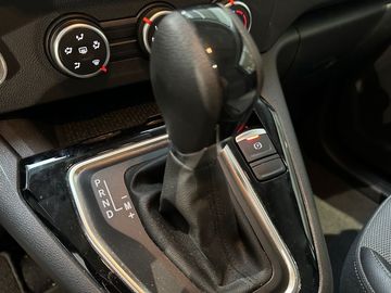 Car image 35