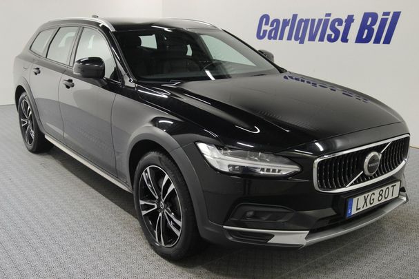 Volvo V90 Cross Country B4 AWD 146 kW image number 2