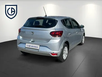 Car image 3