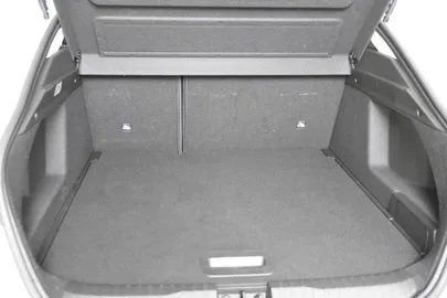 Car image 33