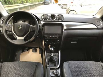 Car image 13