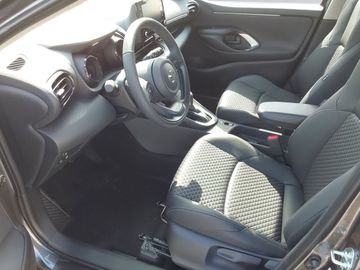 Car image 11