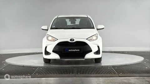 Car image 3