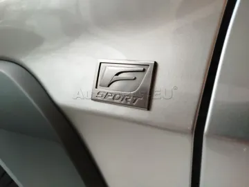 Car image 35