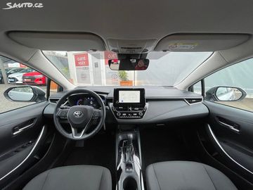 Car image 13