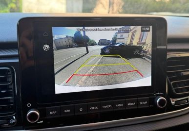 Car image 30