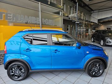 Car image 4