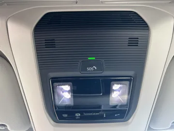 Car image 38