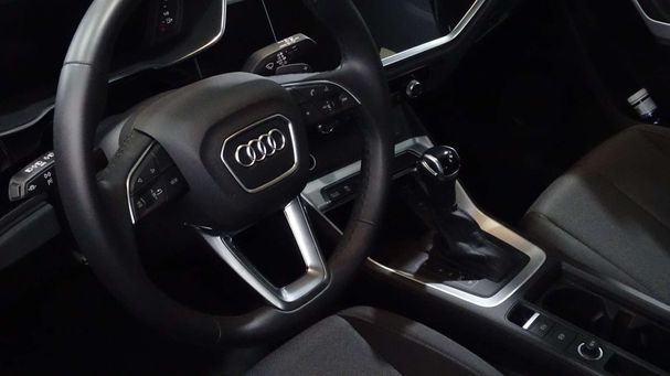 Audi Q3 35 TFSI S tronic Sportback Advanced 110 kW image number 10