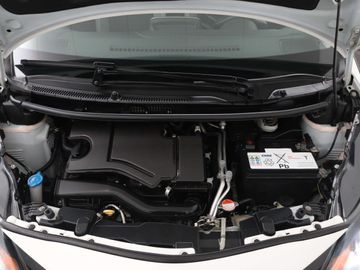 Car image 37