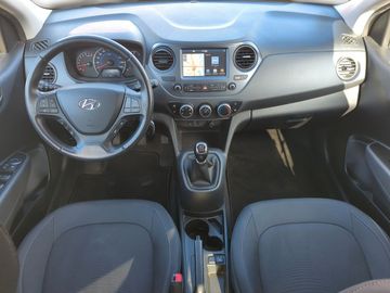 Car image 11