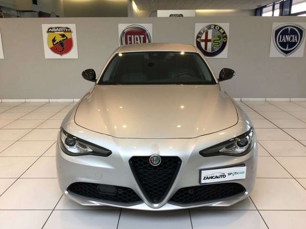 Alfa Romeo Giulia 2.0 Turbo AT8 148 kW image number 3