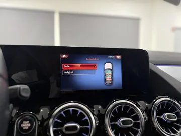 Car image 33