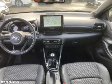 Car image 10