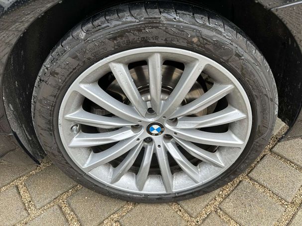 BMW 530d Touring Luxury Line xDrive 210 kW image number 30