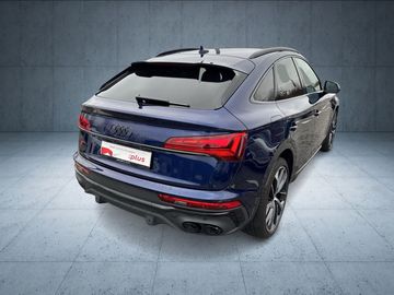 Car image 32