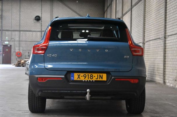 Volvo XC40 B3 Plus Dark 120 kW image number 25