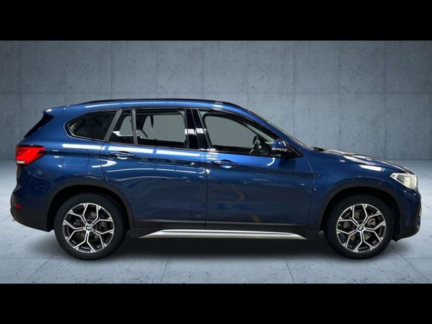 BMW X1 xDrive18d xLine 110 kW image number 3