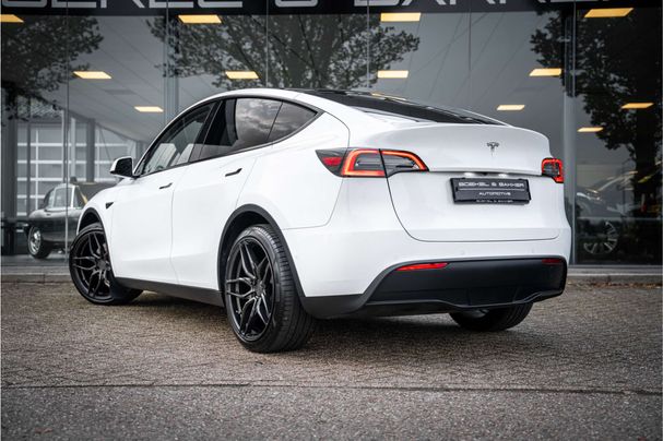 Tesla Model Y Long Range AWD 158 kW image number 2