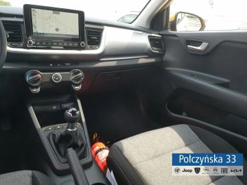 Car image 30