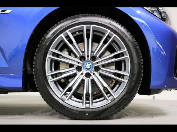 BMW 330e M Sport 215 kW image number 5