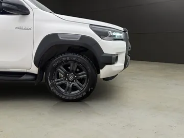 Car image 34