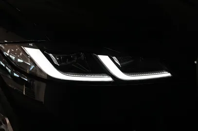 Car image 28