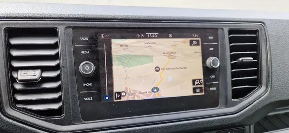 Car image 11