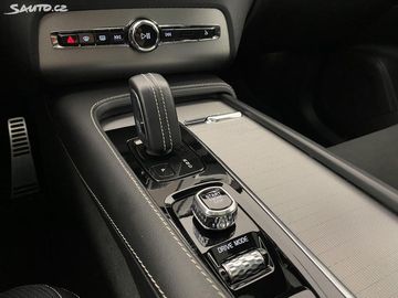 Car image 36