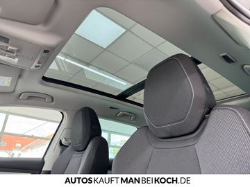 Car image 34