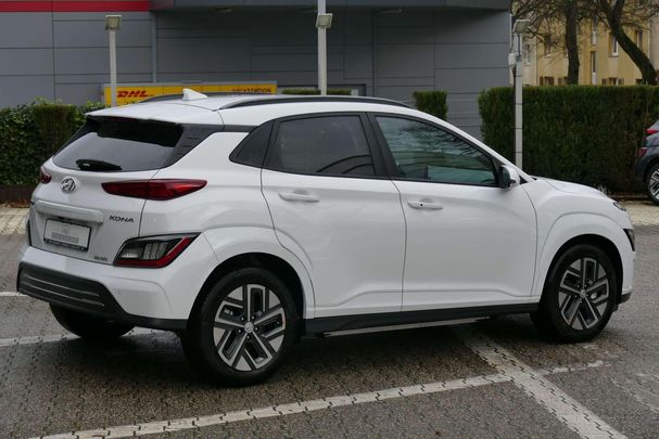 Hyundai Kona EV 150 kW image number 6