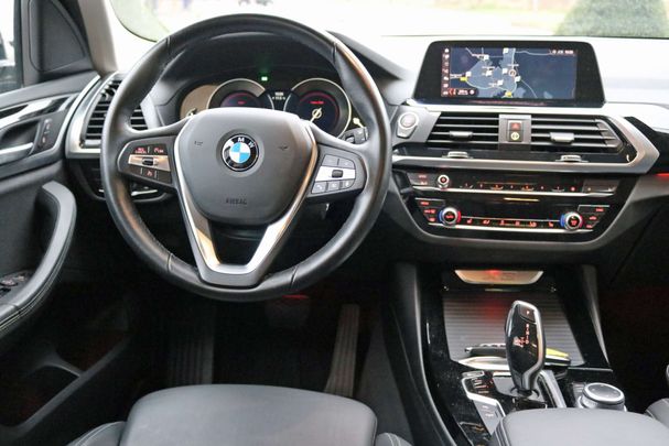 BMW X3 xDrive20i 135 kW image number 3