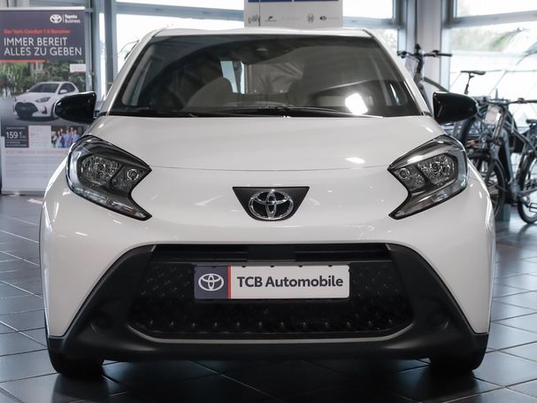 Toyota Aygo X 1.0 53 kW image number 2