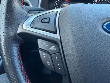 Car image 36